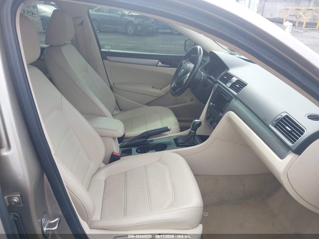 Aukcja sprzedaży 2015 Volkswagen Passat 1.8t Limited Edition, vin: 1VWAT7A38FC119996, numer aukcji: 45344330