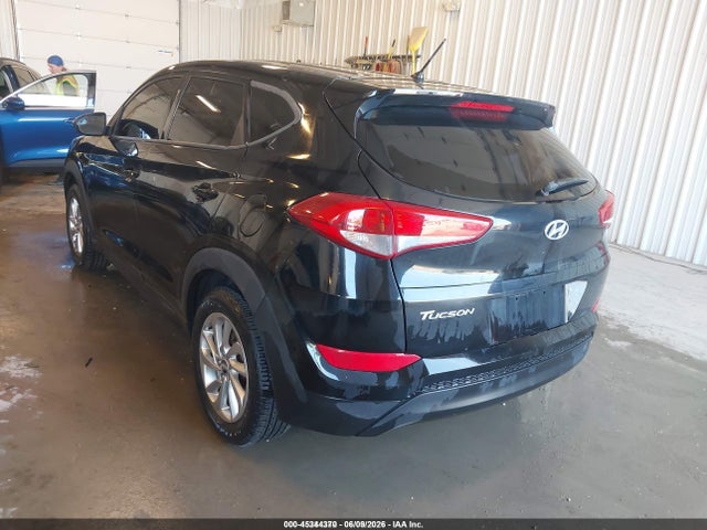 Hyundai TUCSON SE 2018 KM8J23A46JU659899 Image 3
