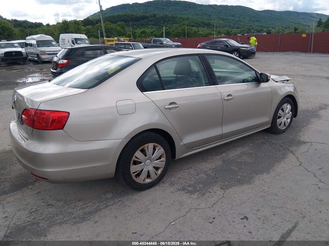 45344448 :رقم المزاد ، 3VWDP7AJ5DM266028 vin ، 2013 Volkswagen Jetta 2.5l Se مزاد بيع