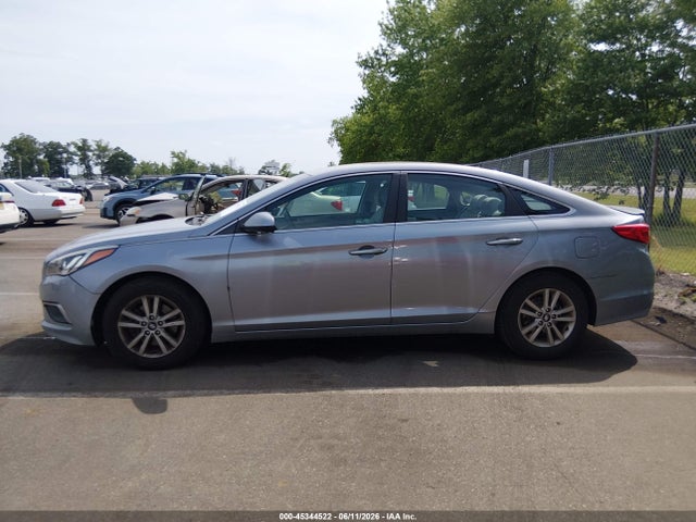 Hyundai SONATA SE 2016 5NPE24AF0GH369870 Image 14