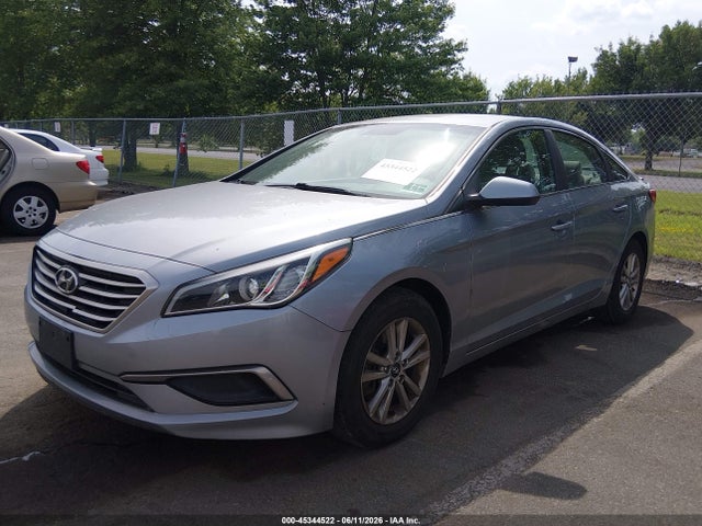 Hyundai SONATA SE 2016 5NPE24AF0GH369870 Image 2
