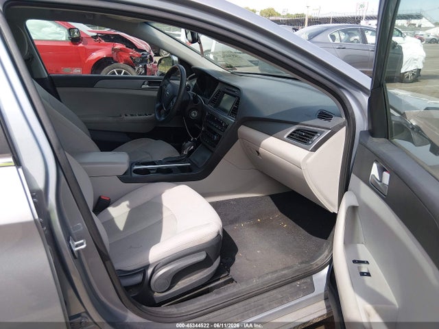 Hyundai SONATA SE 2016 5NPE24AF0GH369870 Image 5