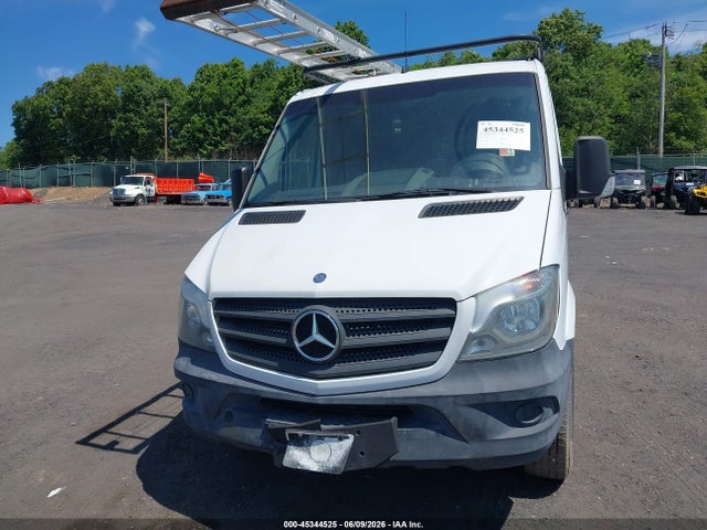 45344525 :رقم المزاد ، WD4PE7DC6F5983233 vin ، 2015 Mercedes-benz Sprinter 2500 Normal Roof مزاد بيع