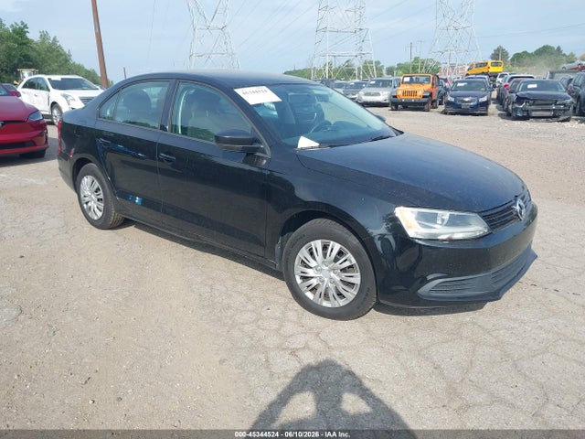 Auction sale of the 2014 Volkswagen Jetta 2.0l S, vin: 3VW2K7AJ3EM381198, lot number: 45344524