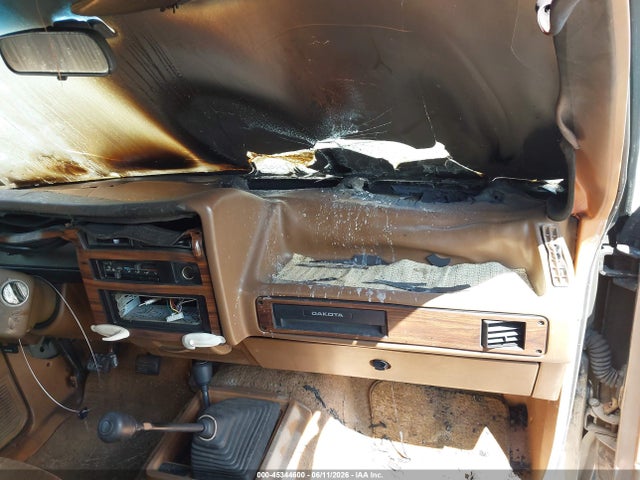 45344600 :رقم المزاد ، 1B7GG23X0NS625198 vin ، 1992 Dodge Dakota مزاد بيع