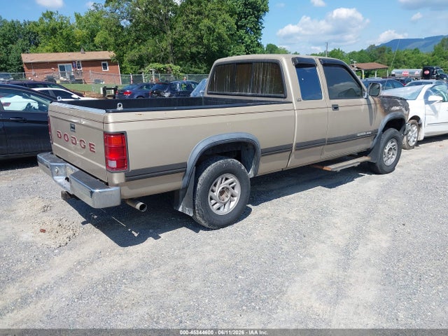 45344600 :رقم المزاد ، 1B7GG23X0NS625198 vin ، 1992 Dodge Dakota مزاد بيع