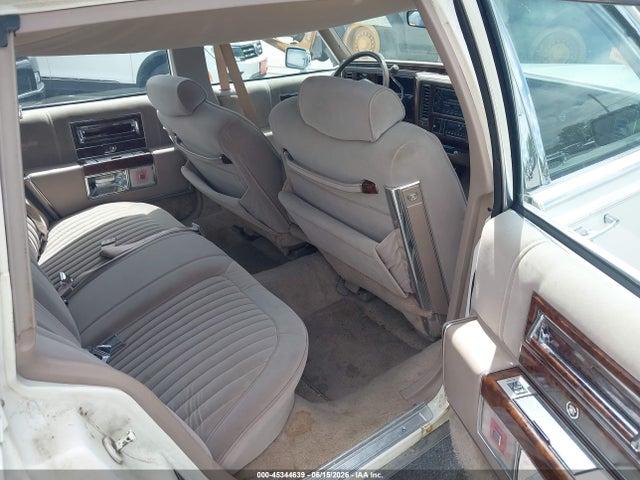 1991 Cadillac Brougham მანქანა იყიდება აუქციონზე, vin: 1G6DW54E5MR702290, აუქციონის ნომერი: 45344639