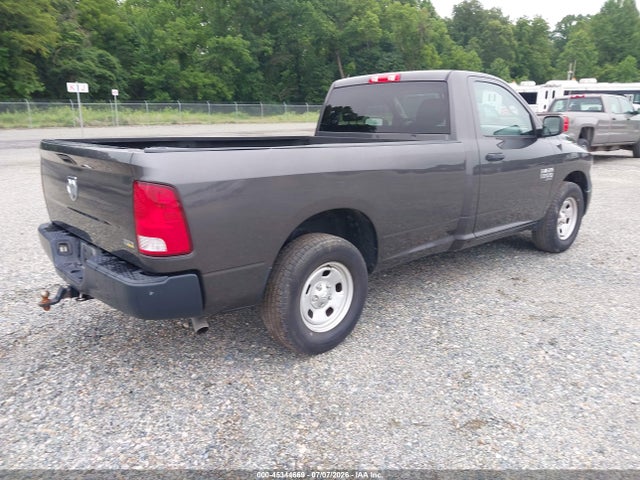 45344669 :رقم المزاد ، 3C6JR6DG4KG572148 vin ، 2019 Ram 1500 Classic Tradesman  4x2 8' Box مزاد بيع