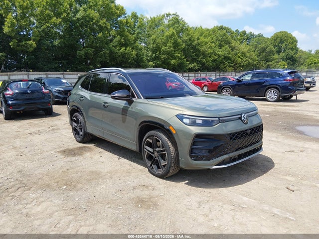 2025 Volkswagen Tiguan 2.0t Sel R-line მანქანა იყიდება აუქციონზე, vin: 3VVLR7RM5SM030372, აუქციონის ნომერი: 45344718