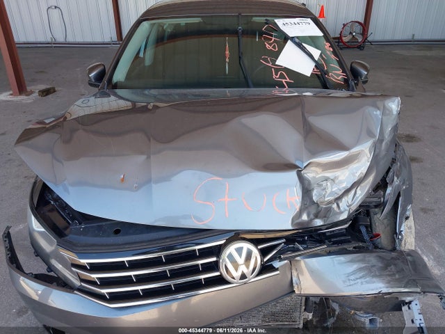 Aukcja sprzedaży 2017 Volkswagen Passat 1.8t S, vin: 1VWAT7A3XHC002407, numer aukcji: 45344779