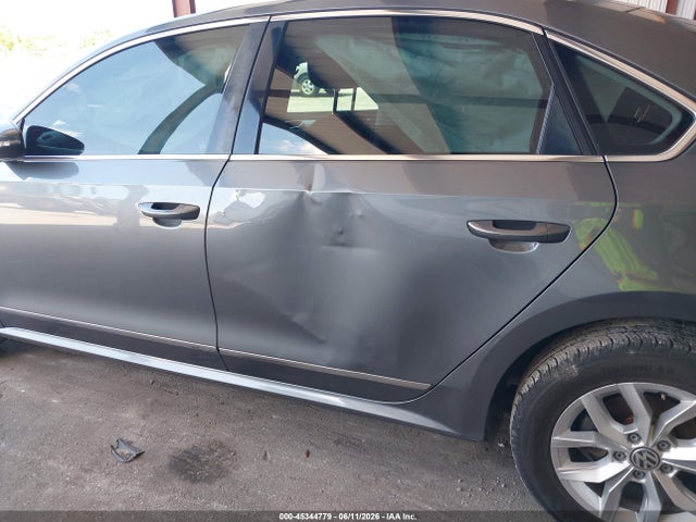 Aukcja sprzedaży 2017 Volkswagen Passat 1.8t S, vin: 1VWAT7A3XHC002407, numer aukcji: 45344779