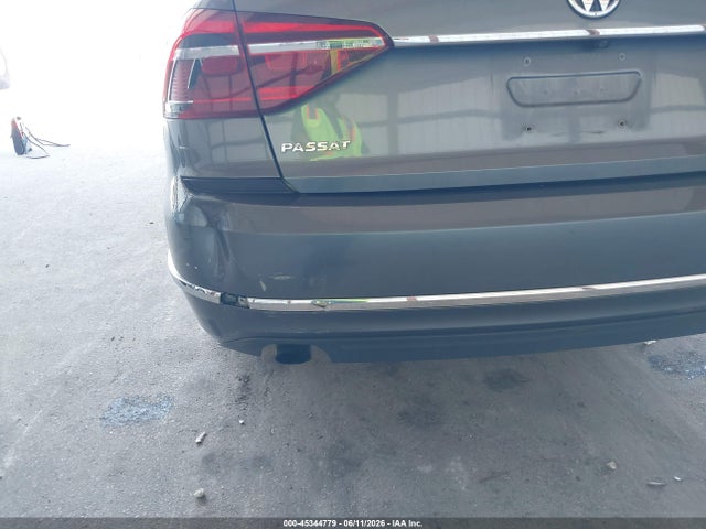 Aukcja sprzedaży 2017 Volkswagen Passat 1.8t S, vin: 1VWAT7A3XHC002407, numer aukcji: 45344779