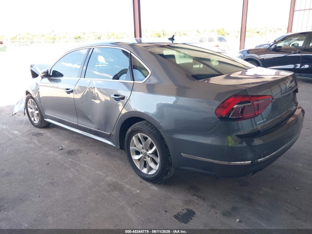 Aukcja sprzedaży 2017 Volkswagen Passat 1.8t S, vin: 1VWAT7A3XHC002407, numer aukcji: 45344779