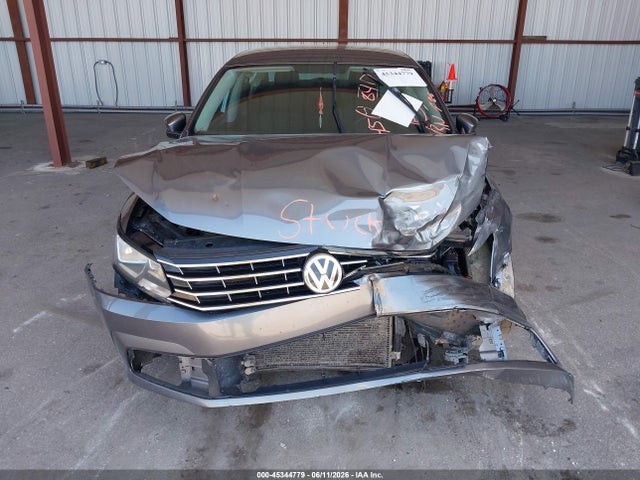 Aukcja sprzedaży 2017 Volkswagen Passat 1.8t S, vin: 1VWAT7A3XHC002407, numer aukcji: 45344779