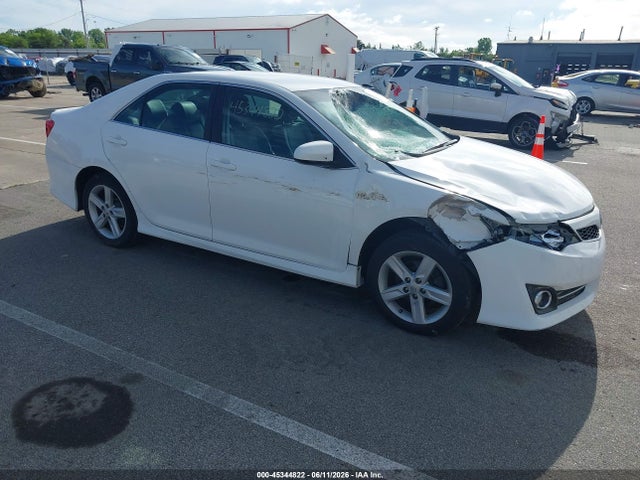 Toyota CAMRY SE 2014 4T1BF1FK4EU332640 Image 1