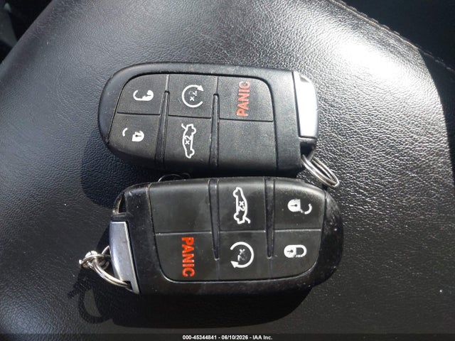 Продажа на аукционе авто 2019 Chrysler 300 Limited Awd, vin: 2C3CCAKG9KH569887, номер лота: 45344841