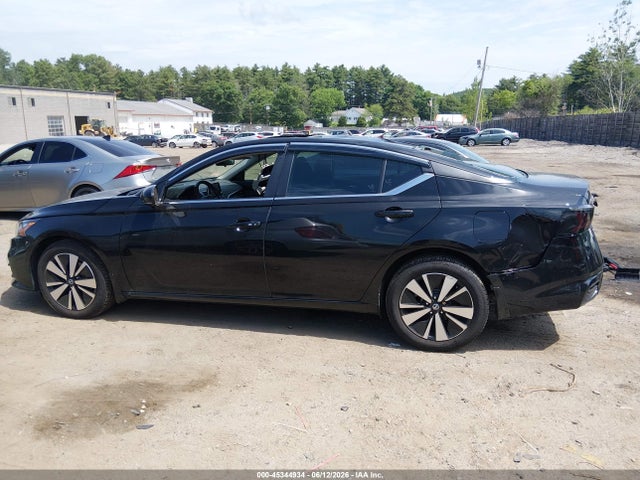 1N4BL4DW8NN342589 Nissan Altima Sv Intelligent Awd