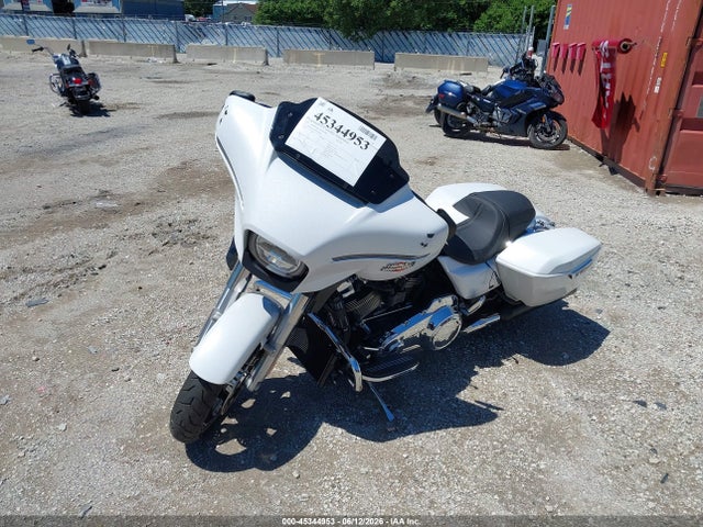 Harley-Davidson FLHX 2024 1HD1KB718RB638053 Image 2