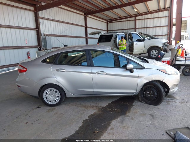 Ford FIESTA S 2018 3FADP4AJ3JM120150 Image 13