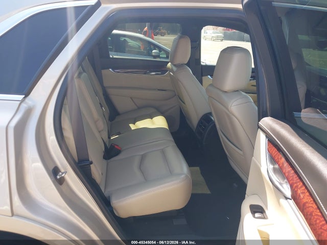 45345054 :رقم المزاد ، 1GYKNBRS2HZ119549 vin ، 2017 Cadillac Xt5 Luxury مزاد بيع