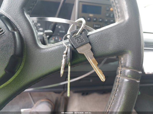 1989 Chevrolet Gmt-400 C1500 მანქანა იყიდება აუქციონზე, vin: 1GCDC14K5KZ160481, აუქციონის ნომერი: 45345099