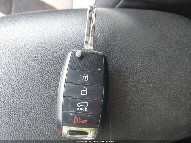 45345177 :رقم المزاد ، KNDJN2A25F7126002 vin ، 2015 Kia Soul مزاد بيع