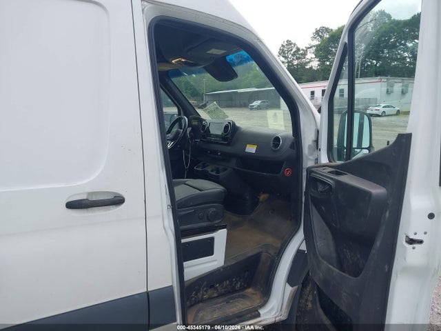 W1W40CHY4LT027657 Mercedes-Benz Sprinter 2500 High Roof I4