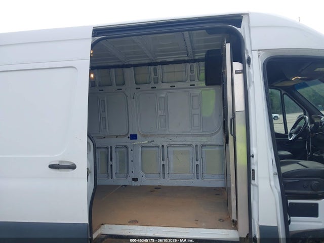 W1W40CHY4LT027657 Mercedes-Benz Sprinter 2500 High Roof I4