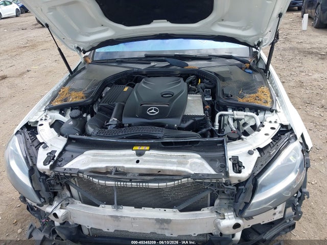 45345209 :رقم المزاد ، 55SWF4JB8HU216559 vin ، 2017 Mercedes-benz C 300 مزاد بيع