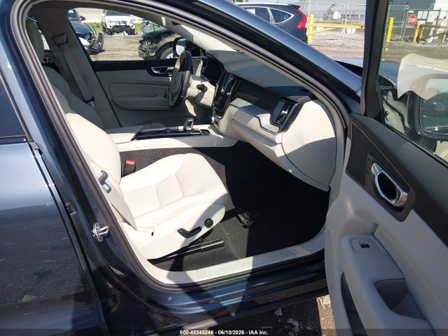 YV4H60RC2S1199464 Volvo Xc60 Plug-in Hybrid Plus