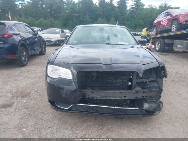 2016 Chrysler 300 Limited მანქანა იყიდება აუქციონზე, vin: 2C3CCARG1GH344196, აუქციონის ნომერი: 45345250