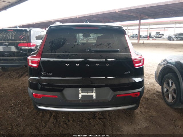 Volvo Xc40 B5 Core 2023 YV4L12UK9P2964478 Image 22