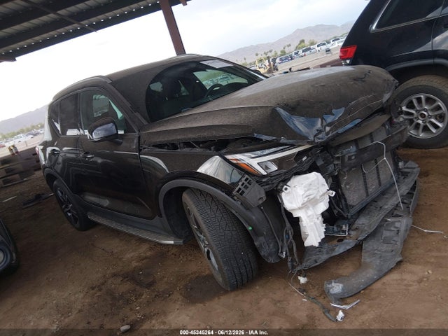 Volvo Xc40 B5 Core 2023 YV4L12UK9P2964478 Image 14