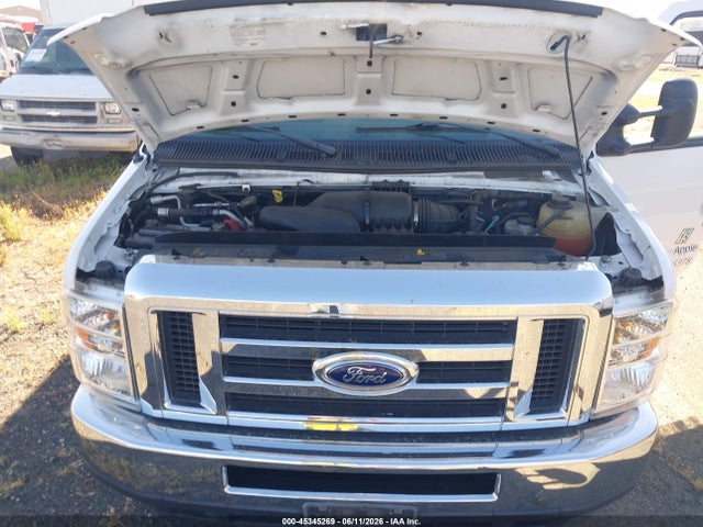 Ford E-350 Cutaway 2017 1FDWE3FS4HDC34034 Image 10