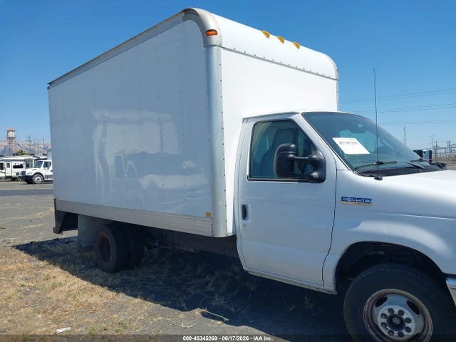 Ford E-350 Cutaway 2017 1FDWE3FS4HDC34034 Image 15