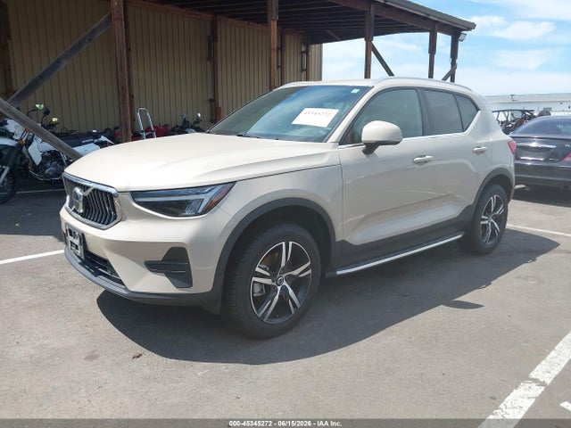 45345272 :رقم المزاد ، YV4L12UJ2S2519659 vin ، 2025 Volvo Xc40 B5 Core Bright Theme مزاد بيع