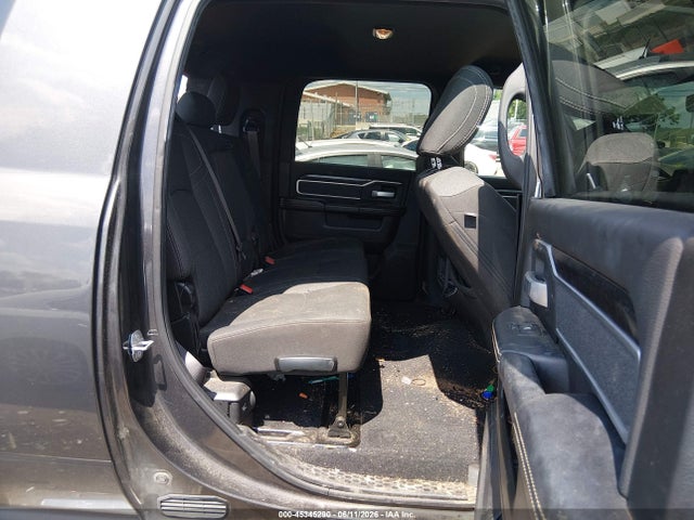 45345290 :رقم المزاد ، 3C6UR5ML9KG685209 vin ، 2019 Ram 2500 Big Horn  4x4 6'4 Box مزاد بيع