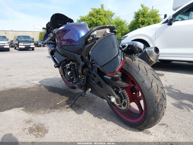 Suzuki GSX-R750 2025 JS1GR7MAXS7100403 Image 3