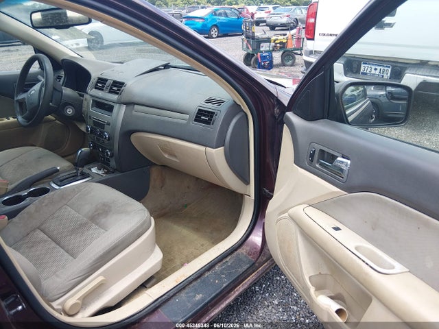 45345348 :رقم المزاد ، 3FAHP0HA3BR283918 vin ، 2011 Ford Fusion Se مزاد بيع