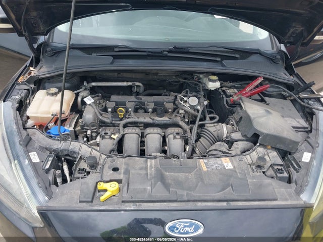 45345461 :رقم المزاد ، 1FADP3M23HL307947 vin ، 2017 Ford Focus Sel مزاد بيع