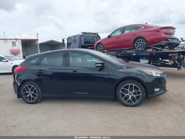 45345461 :رقم المزاد ، 1FADP3M23HL307947 vin ، 2017 Ford Focus Sel مزاد بيع