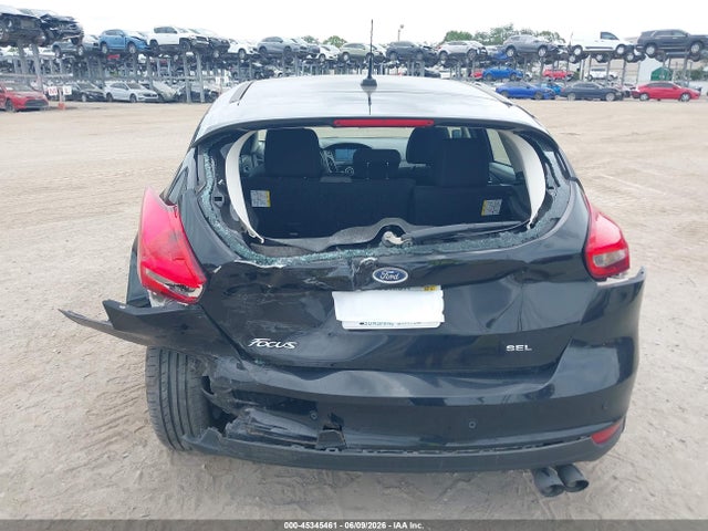 45345461 :رقم المزاد ، 1FADP3M23HL307947 vin ، 2017 Ford Focus Sel مزاد بيع