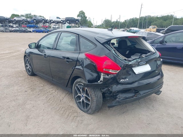 45345461 :رقم المزاد ، 1FADP3M23HL307947 vin ، 2017 Ford Focus Sel مزاد بيع