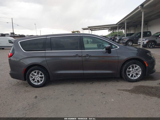 Chrysler Voyager Lx 2022 2C4RC1CG6NR127863 Image 13