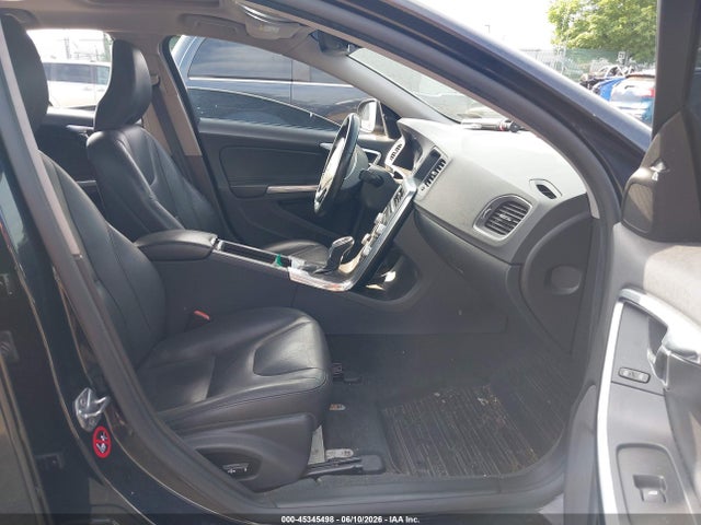 Volvo S60 T5 Premier 2016 YV1612TK5G2403223 Image 5