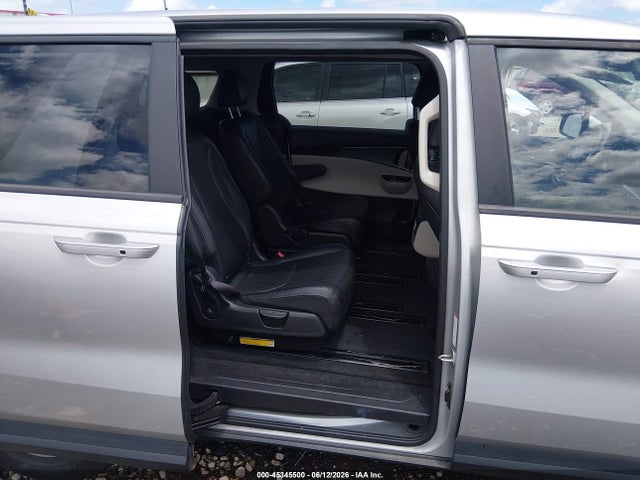2022 Kia Carnival Mpv Lx Seat Package მანქანა იყიდება აუქციონზე, vin: KNDNB4H31N6126524, აუქციონის ნომერი: 45345500
