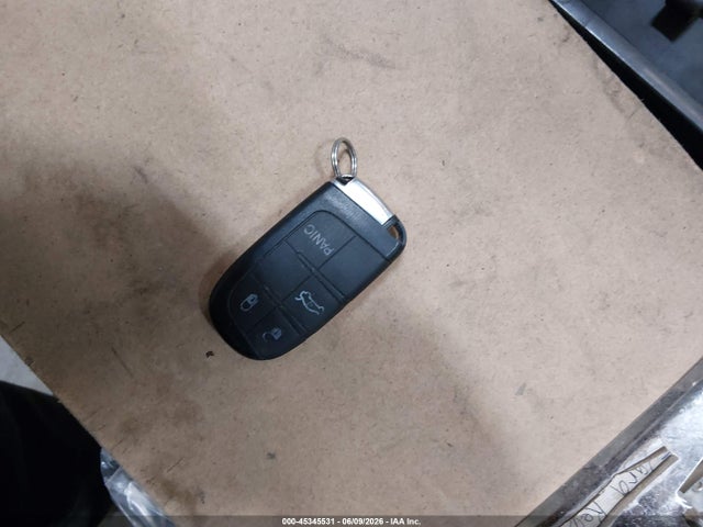 Продаж на аукціоні авто 2015 Chrysler 200 Limited, vin: 1C3CCCAB1FN547848, номер лоту: 45345531