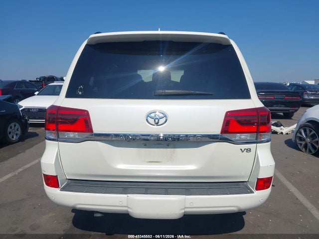 Продажа на аукционе авто 2019 Toyota Land Cruiser V8, vin: JTMCY7AJ2K4075798, номер лота: 45345552