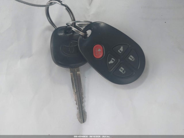Продаж на аукціоні авто 2016 Toyota Sienna Le 8 Passenger, vin: 5TDKK3DC6GS738580, номер лоту: 45345638