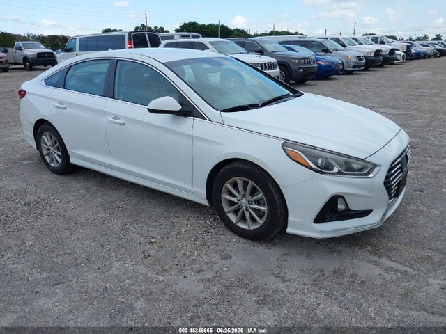 2018 5NPE24AA4JH701725 main image